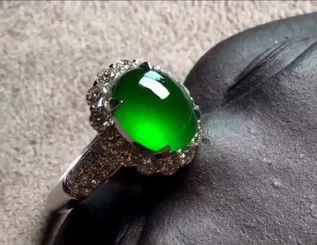 简单五招看懂翡翠的“绿”  第9张