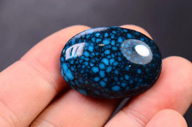 翡翠手镯磕出裂难得的干货！内行人教你如何挑选绿松石  第3张