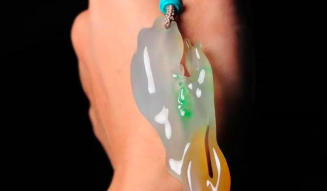 翡翠的颜色与价值到底要如何区分？  第13张