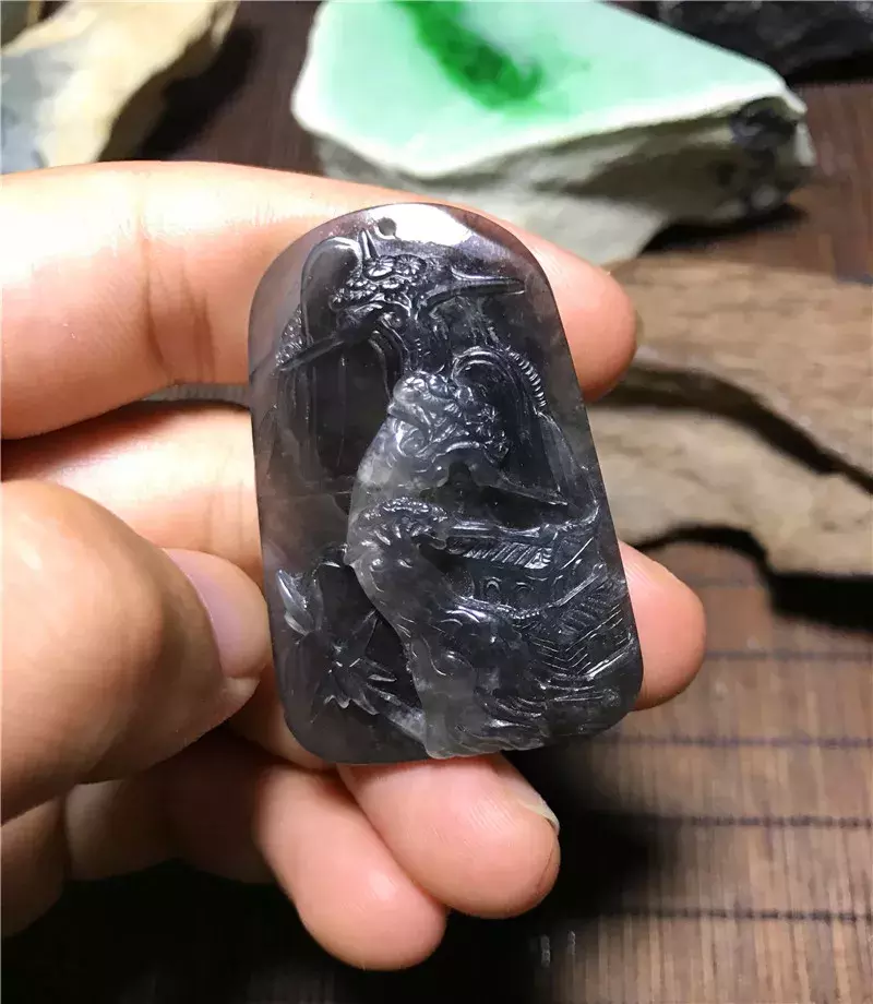 什么是乌鸡种翡翠，乌鸡种出货好看吗？  第5张