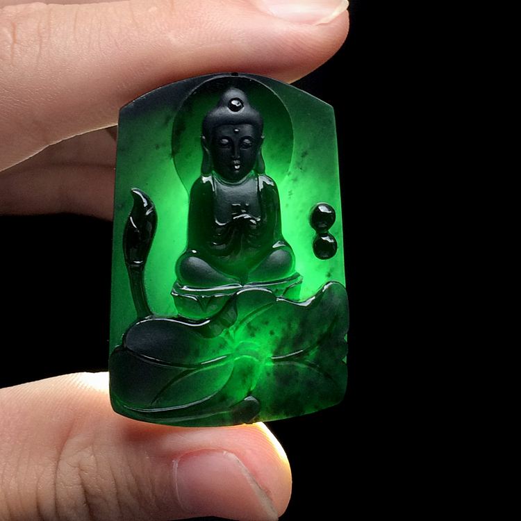 墨玉和墨翠哪个收藏价值高？玉友：价值不菲的，全靠市场走向！  第3张