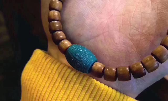 翡翠手镯磕出裂难得的干货！内行人教你如何挑选绿松石  第8张