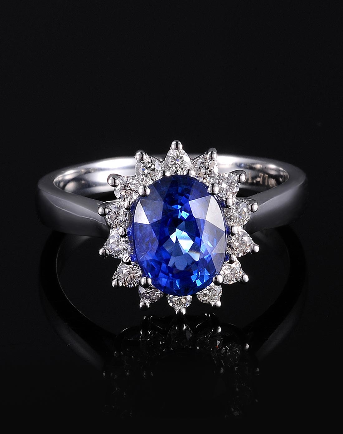 神秘高贵的蓝宝石，也是女人都想拥有的贵重宝石  第4张