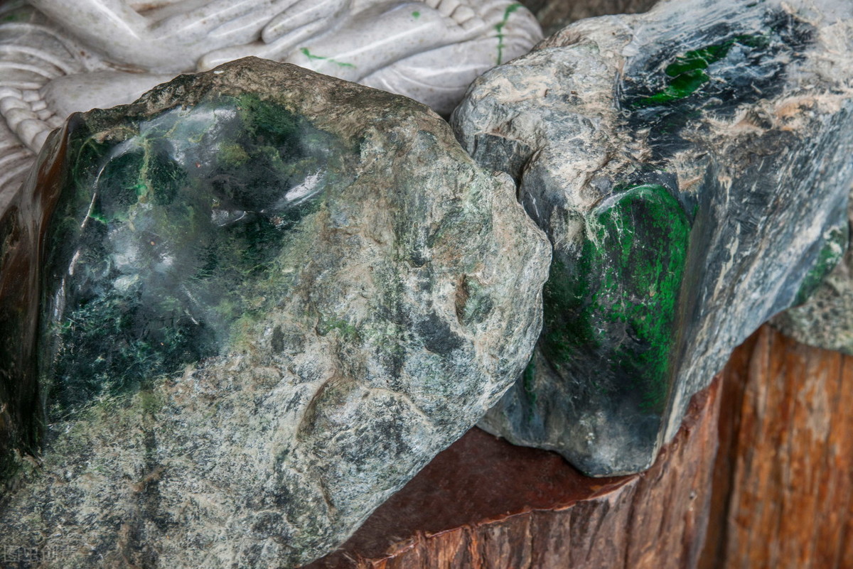 翡翠带点“绿”不容易，还要绿得这么有形状，值不值得看了才知道  第8张