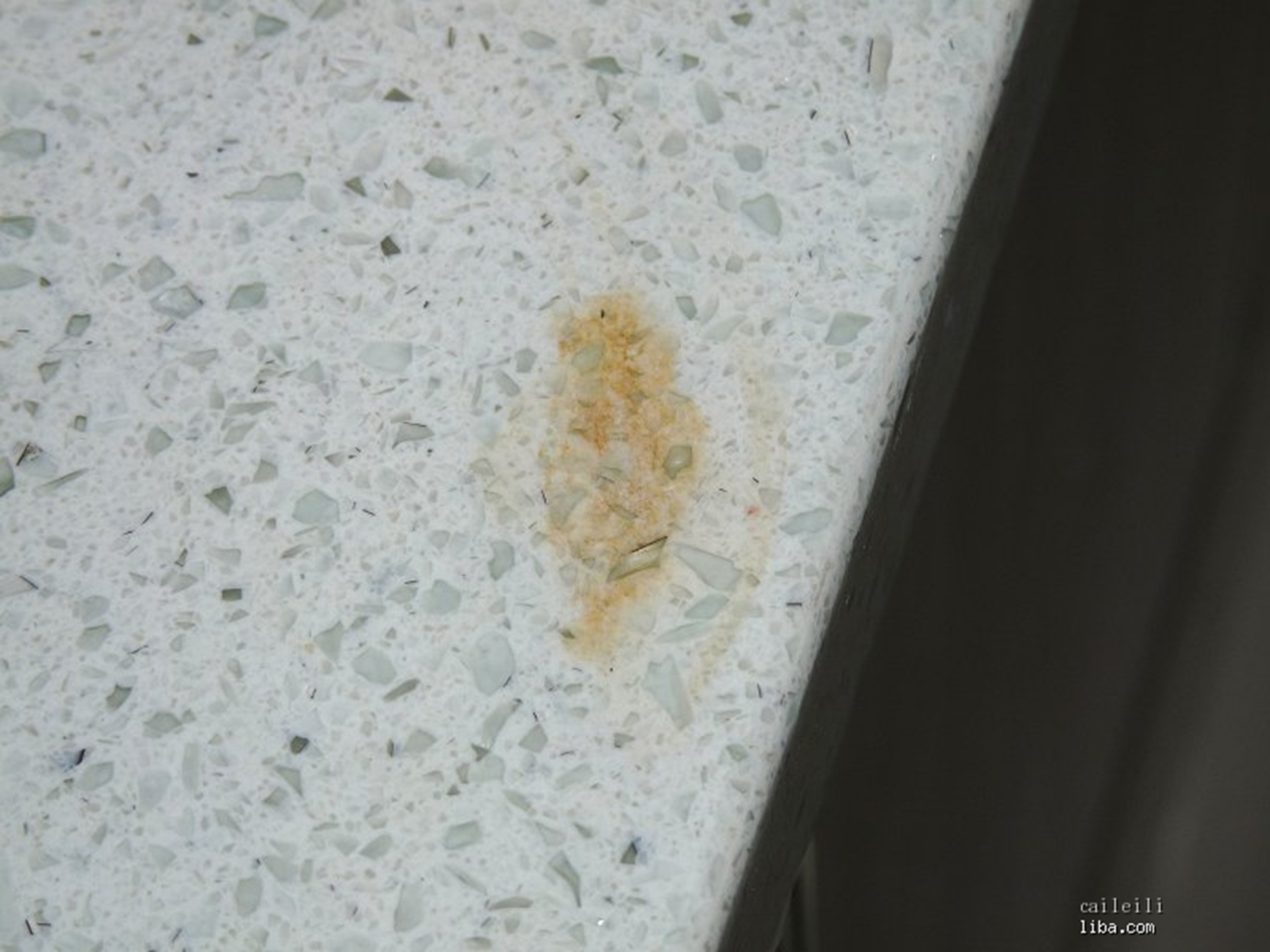 6个简单方法教你鉴别石英石  第7张