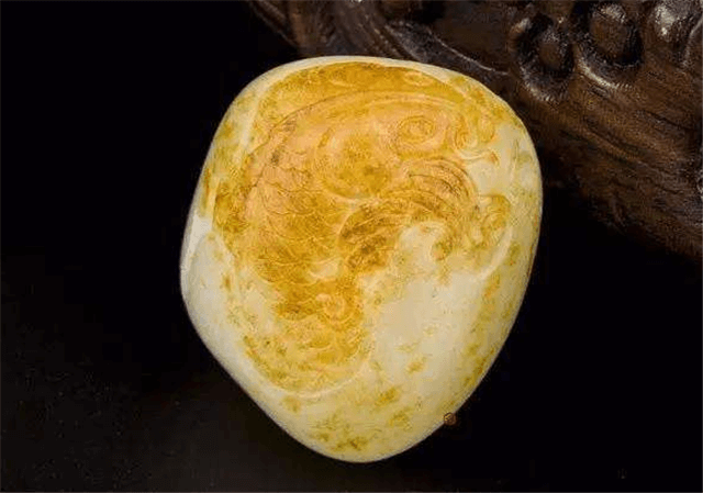 微信翡翠原石染色和田玉对身体有害吗？看完上色的方法你就懂了！   第3张