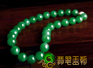 翡翠王朝价格翡翠珠链要怎么选择 翡翠珠链选择方式   第2张
