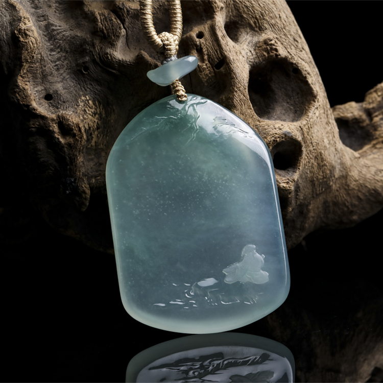 翡翠的厚度决定了翡翠的价值？不，这种关系是有条件的  第2张