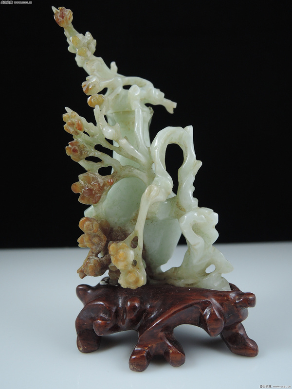 白冰翡翠戒指简单厉害了我的红翡，一棵巧雕盆栽就价值八十万！  第3张