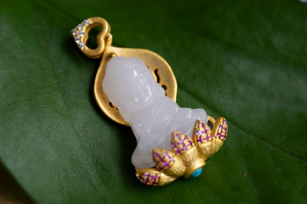 比钻石更有价值，带你认识翡翠是个什么宝藏  第4张