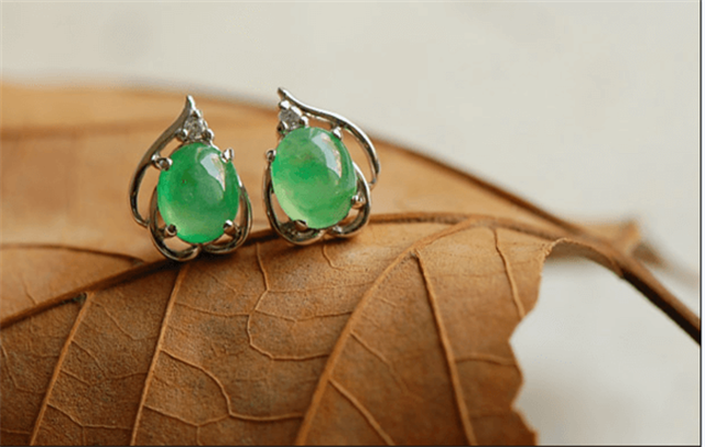 去哪鉴定翡翠天然翡翠怎么形成的?带你全面认识翡翠！   第1张