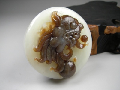 墨玉和墨翠哪个收藏价值高？玉友：价值不菲的，全靠市场走向！  第5张