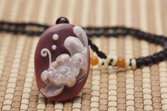 三千左右翡翠手镯玛瑙收藏：南红保养常识  第2张