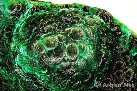 收藏和鉴赏孔雀石也是一种艺术