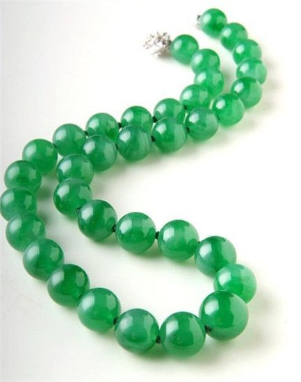 翡翠玉器收藏全攻略  第3张