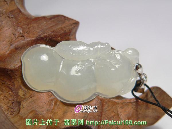 一丝清凉 冰种翡翠饰品欣赏一(图)  第8张