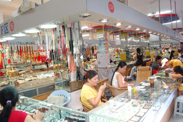 瑞丽翡翠市场综述  第18张