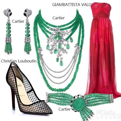 范爷珠宝新宠翡翠 无名指带戒指引猜想  第4张