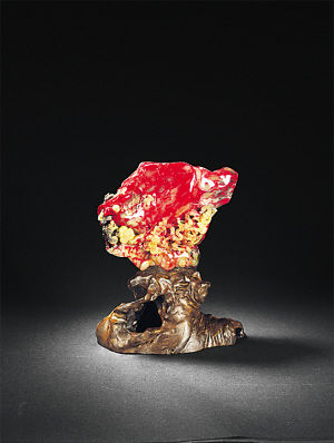 红翡翠原石图片鸡血石成收藏界焦点 价格猛涨到8倍以上  第3张