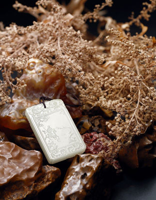 假的玻璃种翡翠特征北京博观当代玉雕精品26日无底价开拍  第3张