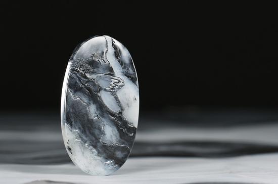 顺其自然:赵琦玉石雕刻作品赏析