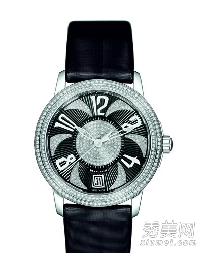 纯银项链配什么吊坠好看浪漫之约迪奥翡翠系列腕表 代表对母亲的浓浓爱意  第5张