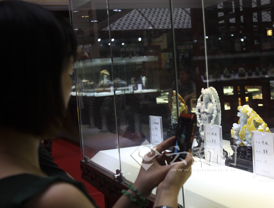 长假到瑞丽赏精美玉雕 “天工奖”首在瑞丽预选