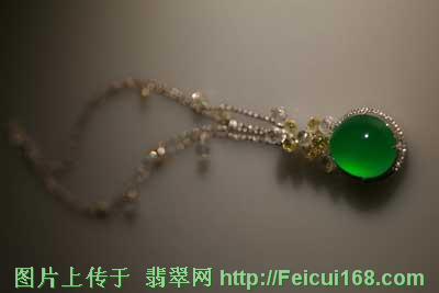 翡翠首饰全球首发 30亿元翡翠现身北京[图]