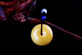 小心用柯巴树脂冒充琥珀