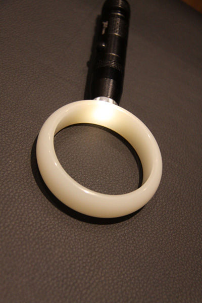 满绿_圆条_翡翠_手镯岳峰：和田玉器的收藏与鉴赏  第3张