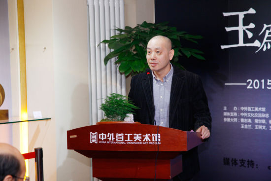 翡翠挂件的特点22位玉雕大师精品荟萃：引领2015玉器收藏新潮  第2张