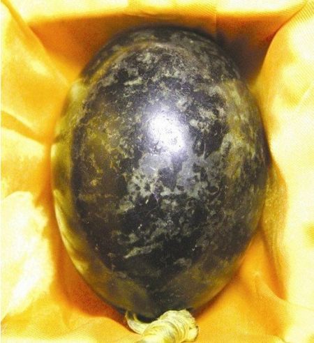 荆州男子收藏宝贝频见报端(图)  第3张