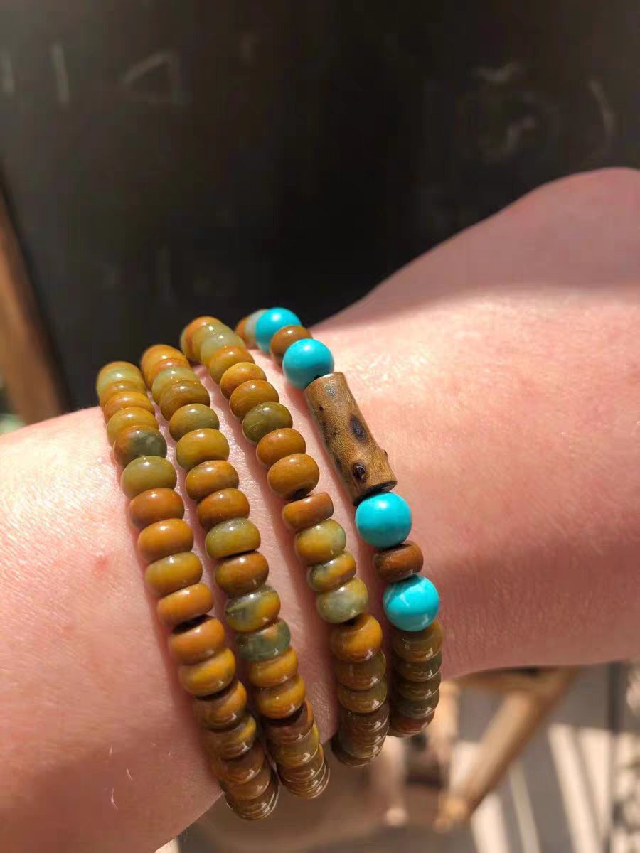 批发翡翠挂件花开见佛，锦灰堆，聊聊比较冷门的翡翠艺术题材  第7张