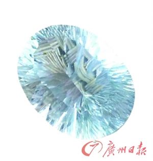 低档蓝宝石洗白冒20倍高价货  第2张