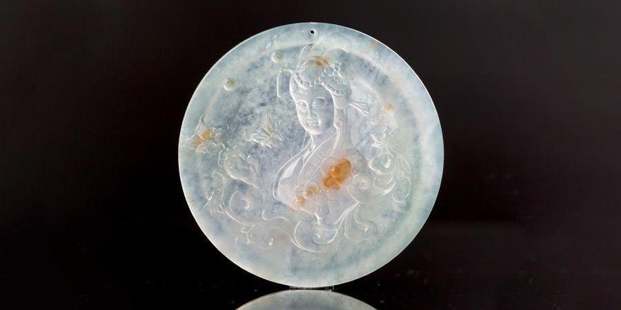 如何辨认缅甸翡翠洒金翡翠：星星点点的黄色，让翡翠掉价还是升值呢？  第2张