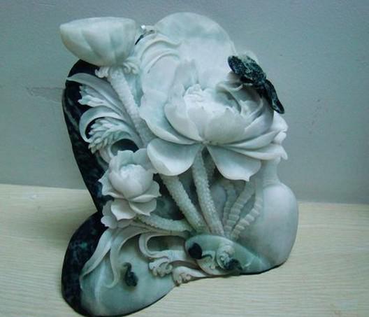 翡翠莲花的雕刻寓意  第8张