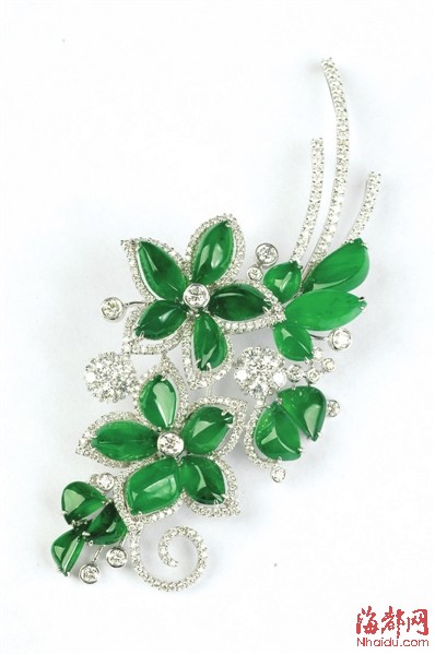 盛夏来临福州翡翠市场升温 手镯挂件最走俏  第4张