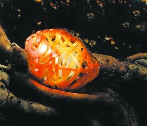 翡翠白色玉石与当代艺术的跨界实验  第1张