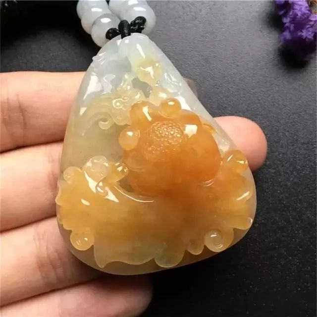 黄翡有什么特别之处？天然黄翡的价格如何？  第9张