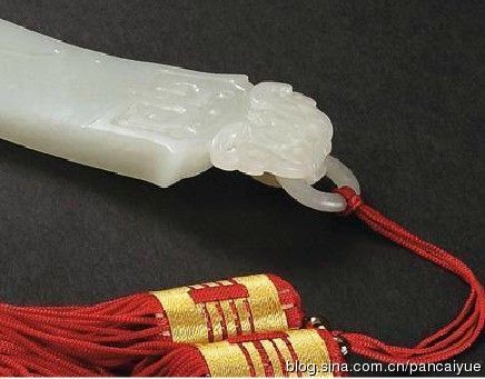 麻蒙黑乌沙翡翠原石图保利香港春拍乾隆玉如意估价很合理  第3张