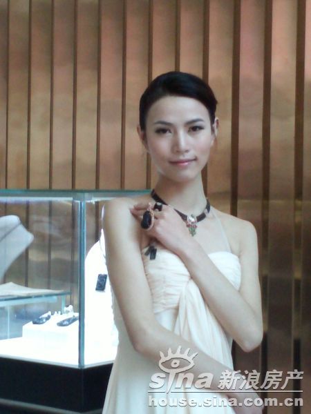 永威翡翠城匠造博艺馆开放 暨翡翠珠宝珍品展会  第3张
