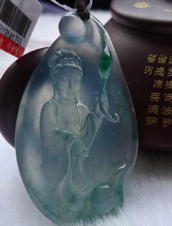 翡翠莲花的雕刻寓意  第20张