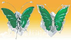 冰种翡翠冰种翡翠手镯【国级非遗】揭阳“阳美翡翠玉雕”之蝴蝶胸针