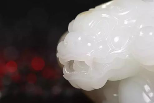 翡翠玉石属性和田玉，好男人佩，好女人戴  第3张