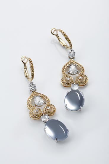 翡翠中的小万是多少钱近赏翡翠奢华内涵  第6张