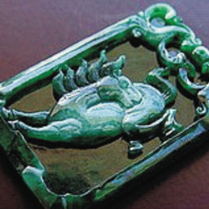 翡翠吊坠天然翡翠玻璃种2011年3?8馈赠首选(翡翠组图3)  第4张