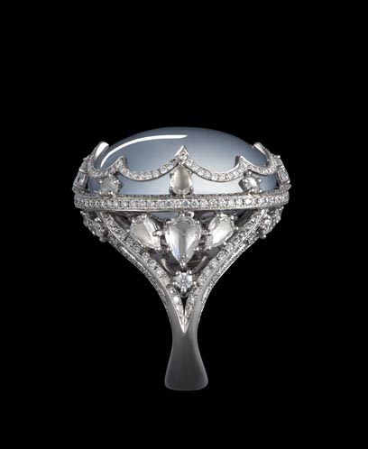 翡翠中的小万是多少钱近赏翡翠奢华内涵  第5张