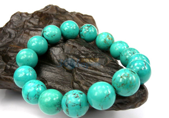 翠绿翡翠原石绿松石鉴别，有这一篇就够了！  第4张