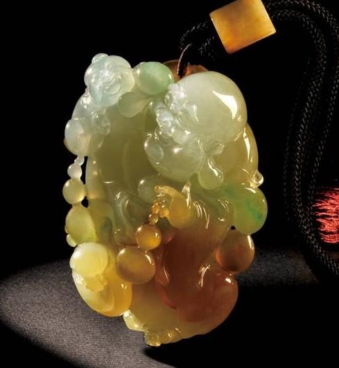 翡翠购买细数世间罕见的翡翠极品 教你鉴别顶级翡翠真容  第2张