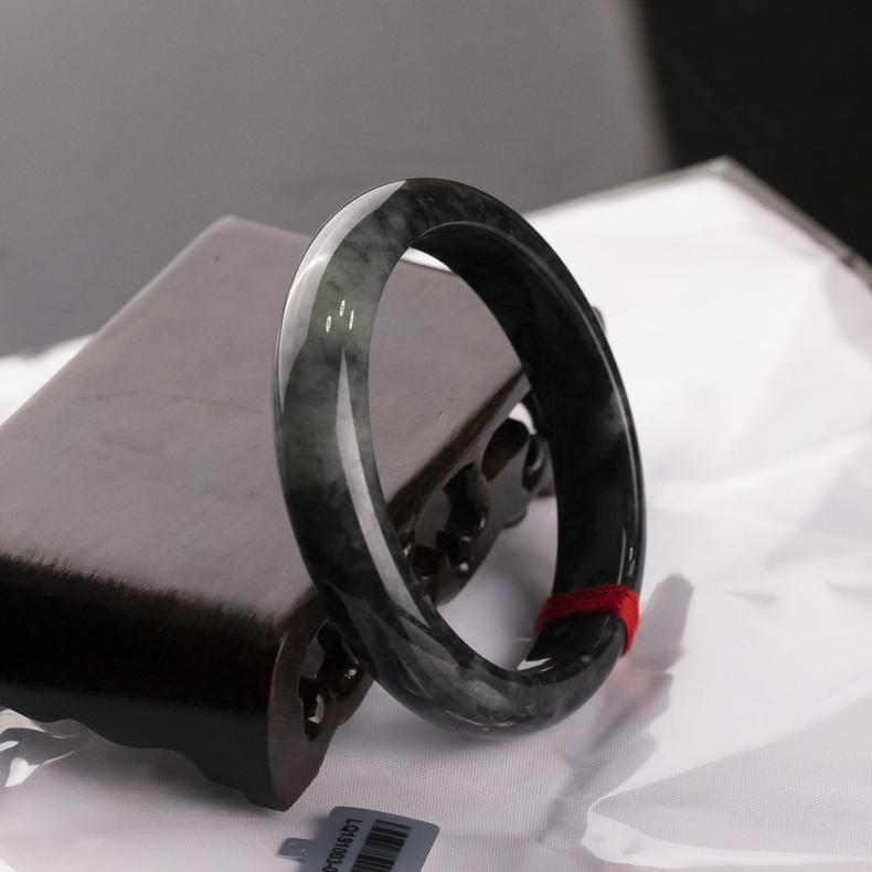 乌鸡种翡翠，黑得很好看  第2张